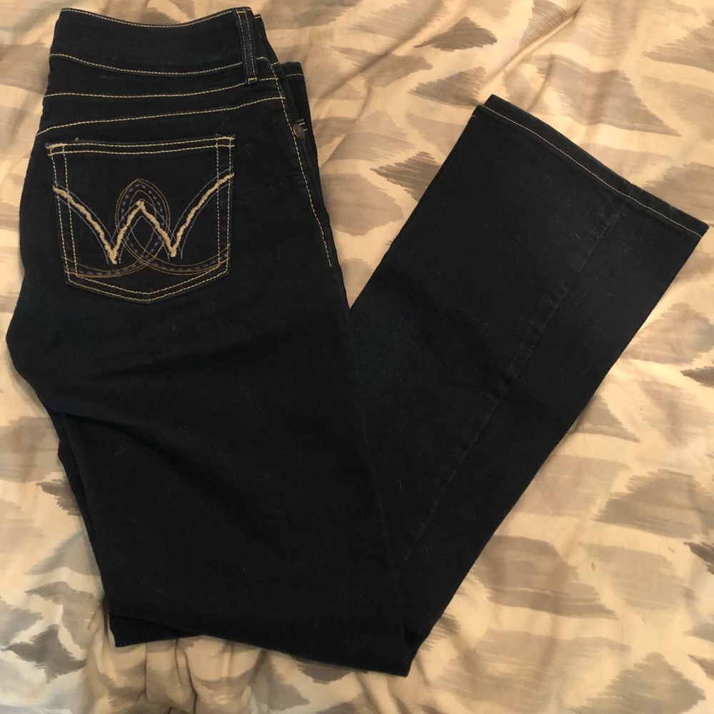 Wrangler booty ups